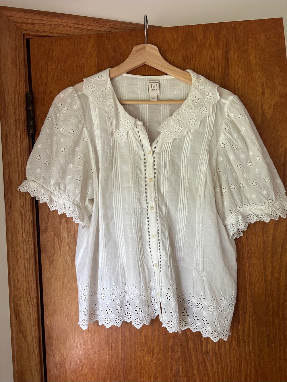 Gap x DOEN White Eyelet Cotton Button-Front Blouse